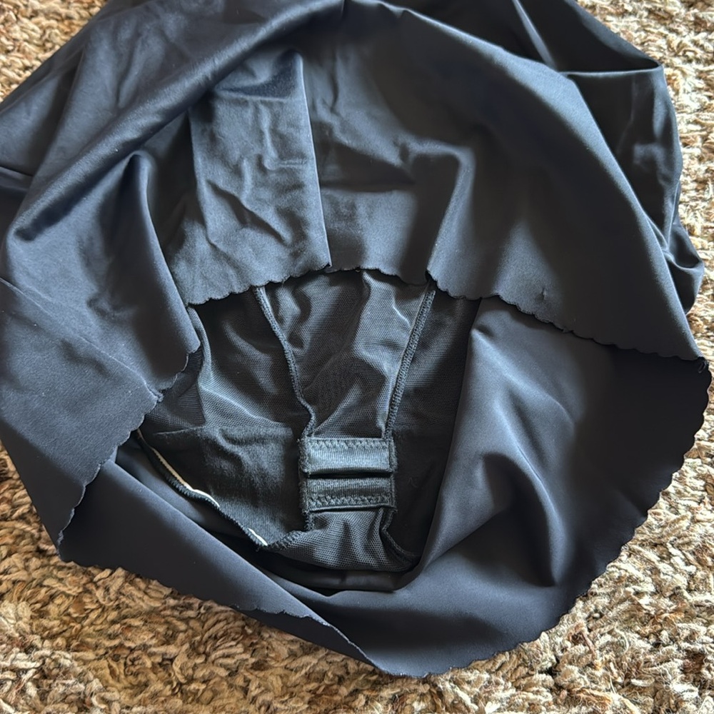 NEW SPANX Black High-Waist Half Slip - Picture 4 of 5